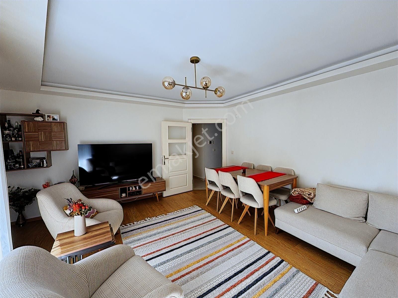 Çekmeköy Merkez Mahallesinde Butik Sitede Satılık 2+1 Daire - Görsel 2