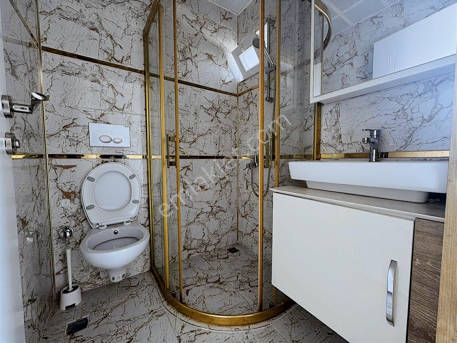 Kiralık 3+1 Geniş 3 Banyolu Daire - Görsel 11