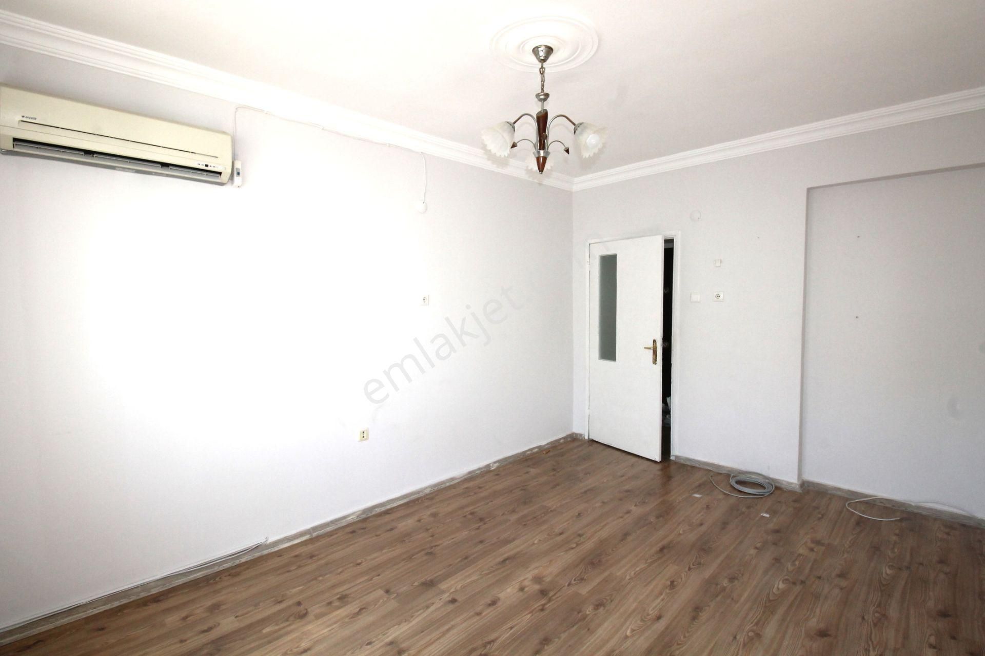 Retro’dan Mezitli Yeni Mh. Mükemmel Lokasyonda Masrafsız 3+1 - Görsel 4