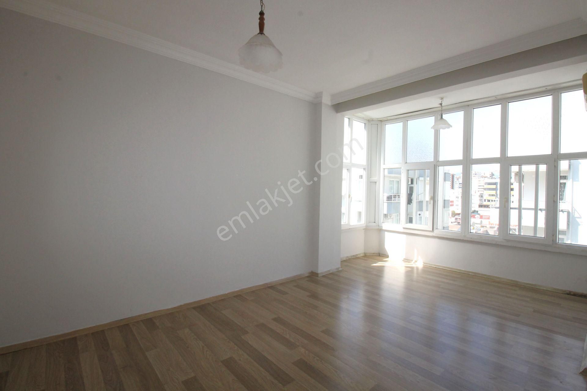 Retro’dan Mezitli Yeni Mh. Mükemmel Lokasyonda Masrafsız 3+1 - Görsel 7