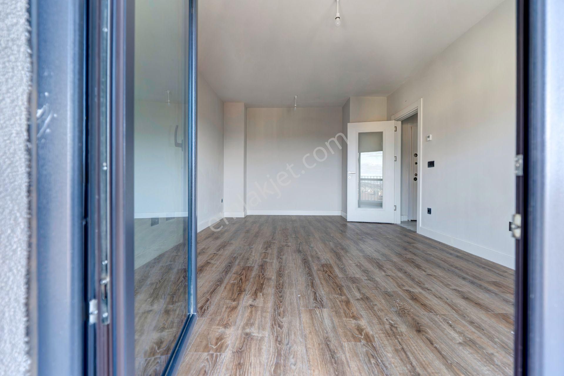 Yeni Çamlıca Konutları 'nda Boğaz Manzaralı Kiralık 2+1 Daire - Görsel 14