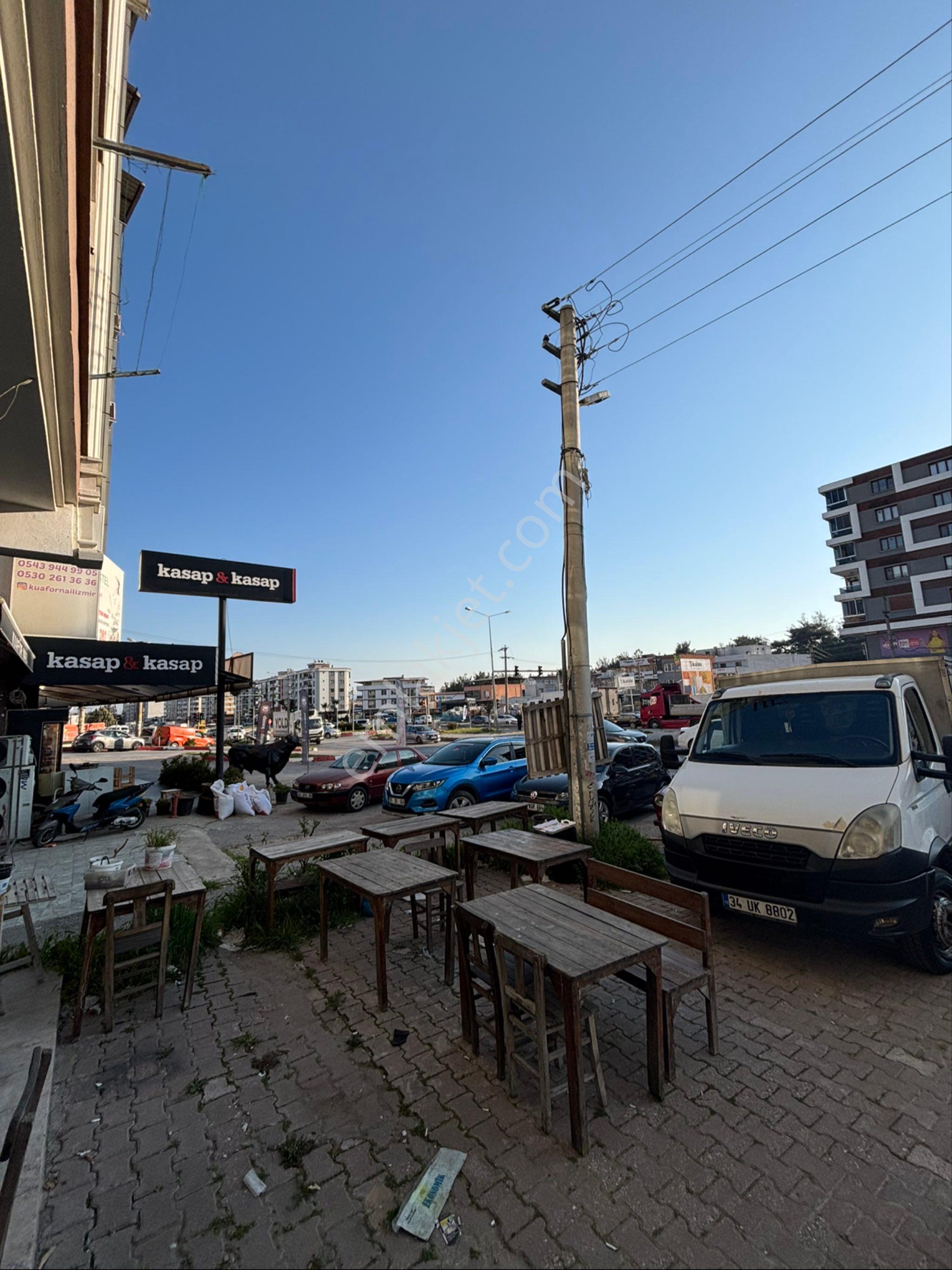 İzmir-aydın Caddesinde Satılık Dükkan - Görsel 3