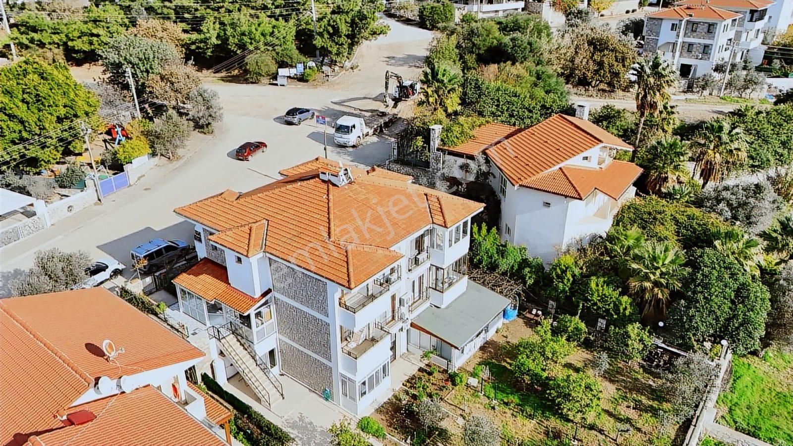 Satılık Datça Merkez'de Fırsat Karanlık Odasız Bahçeli 2+1 Daire - Görsel 3