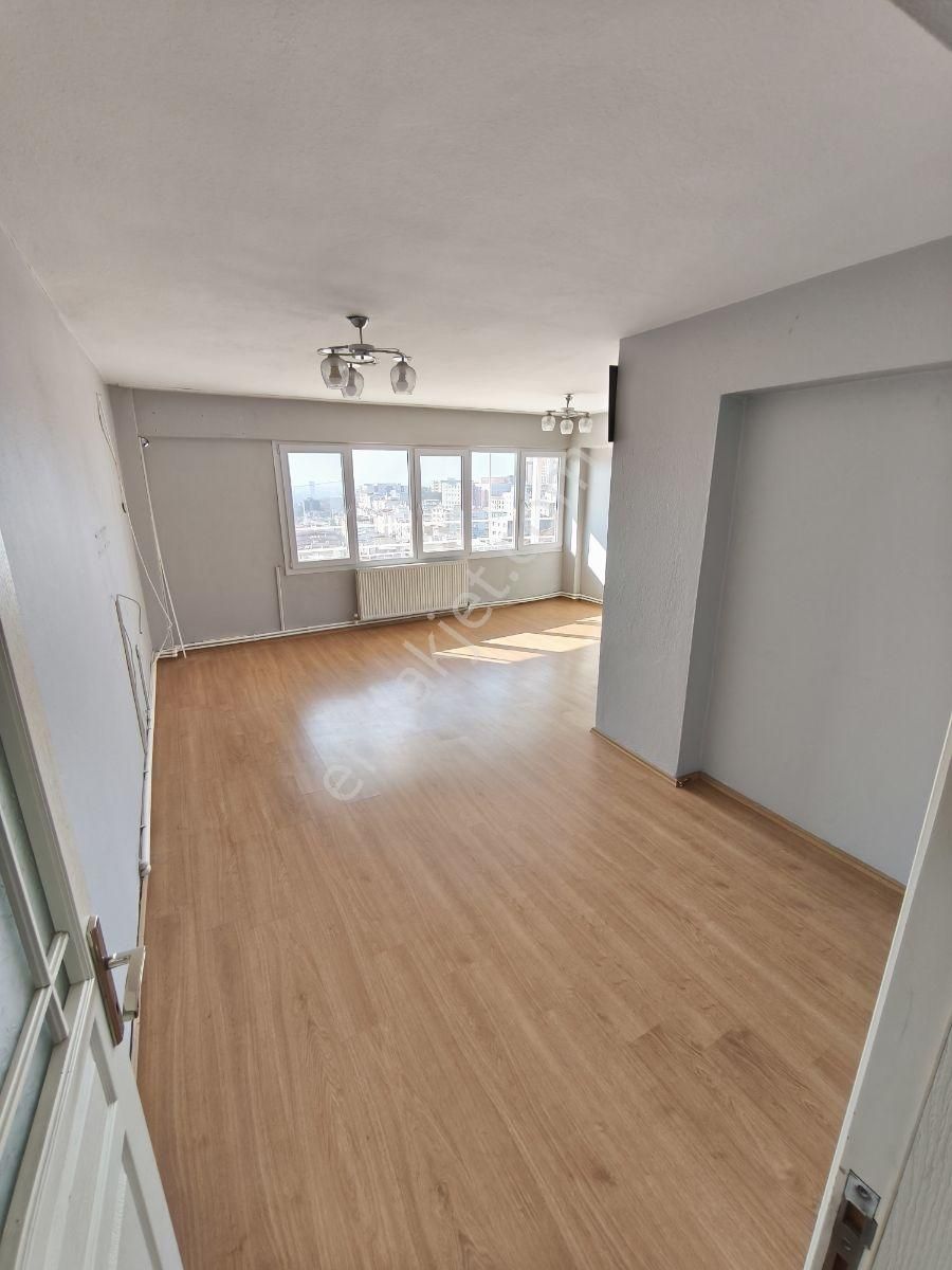 Hastane Ve Cadde Yakını 3+1 Köşe Doğalgazlı Manzaralı - Görsel 4