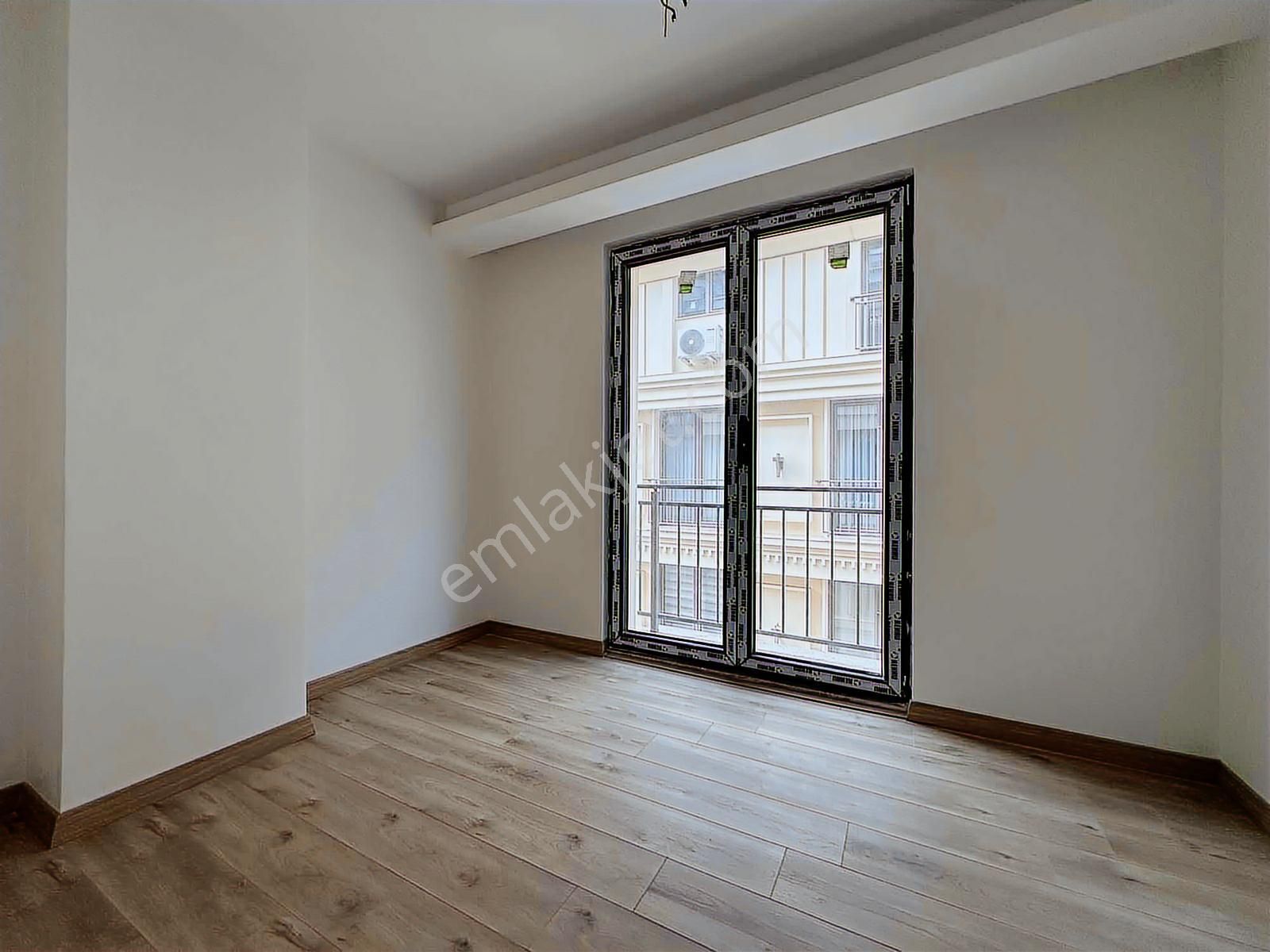 Çengelköy Meydan - Avm Projesinde 3+1 Satılık Ara Kat Daire - Görsel 24