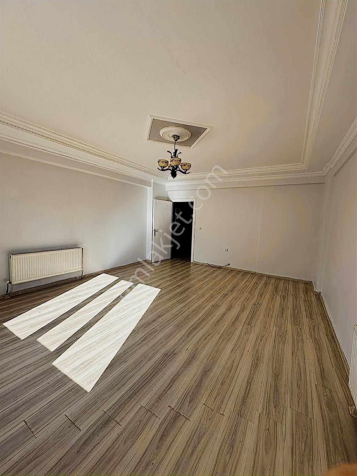 Gökkuşağı Düğün Salonu Yanında Taşınmaya Hazır 3+1 Kocaman Daire - Görsel 9