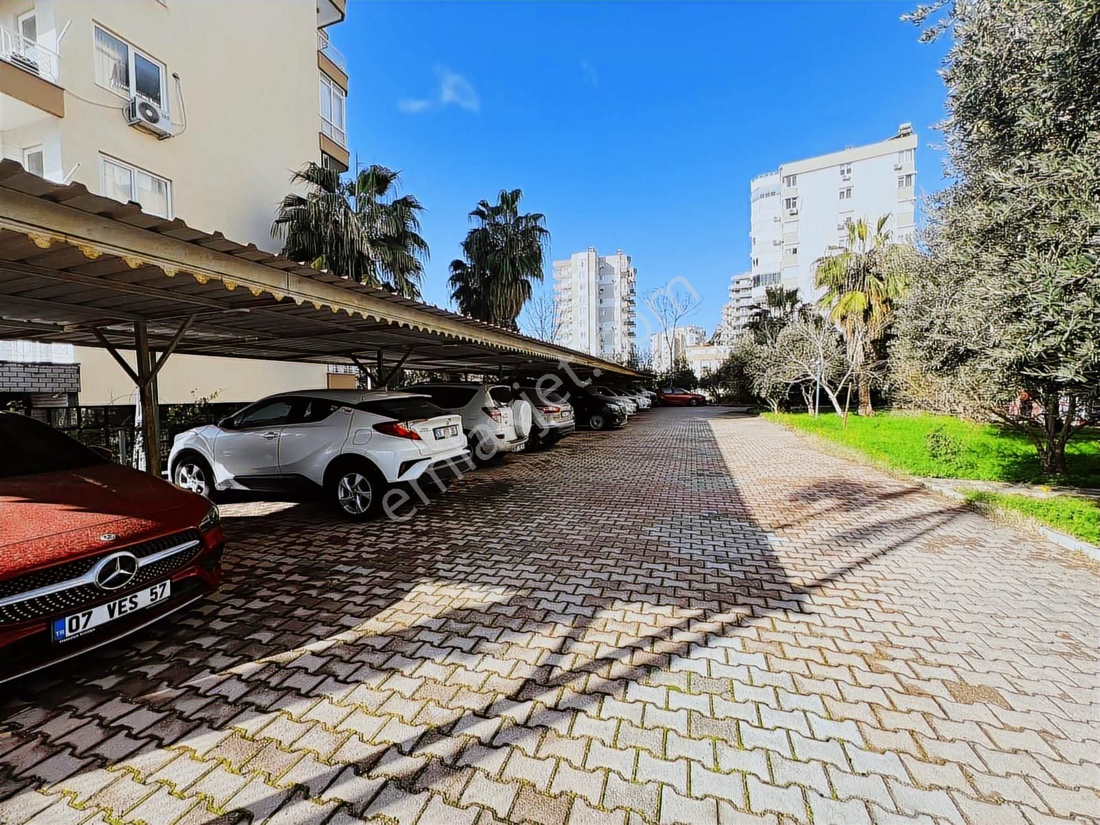 Fenerde Terracity Karşısı 3+1 Ara Kat Geniş Daire - Görsel 2