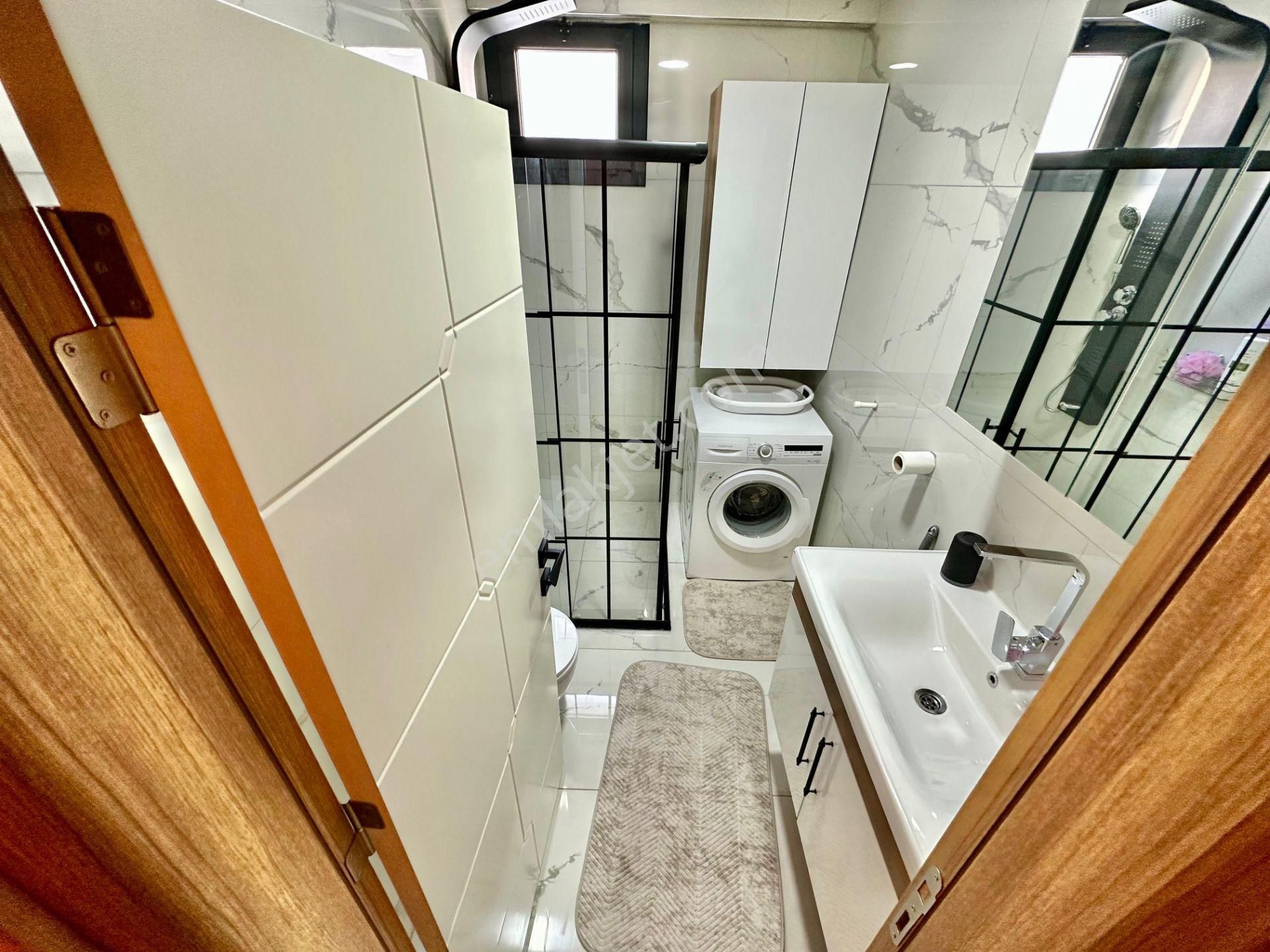 ⭐ay Emlaktan⭐akçayda Denize 100 Mt Arakat Kapalı Balkonlu Şık Tasarımlı Satılık 1+1 Geniş Lüx Daire - Görsel 32