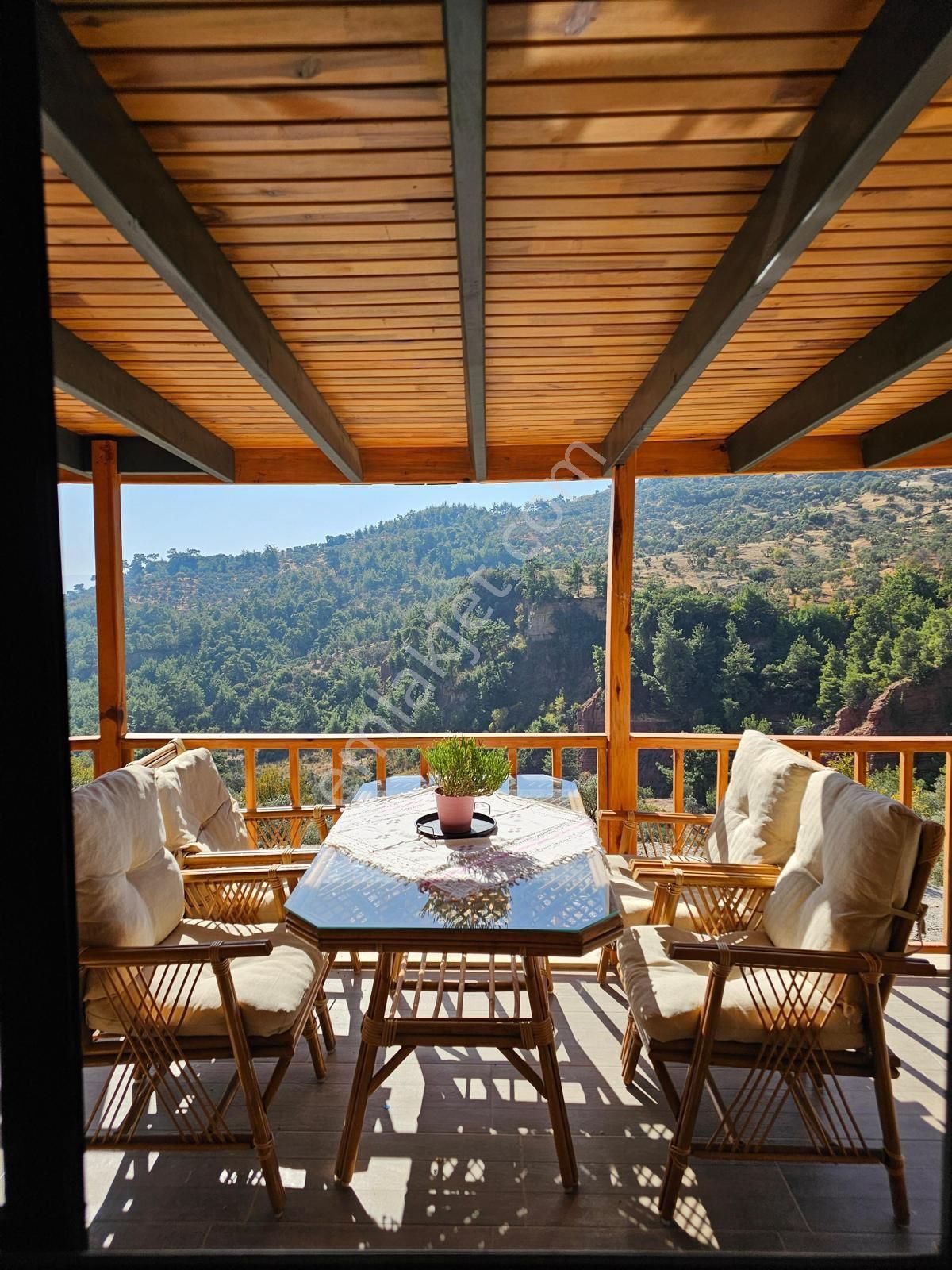 Doğanın Kalbinde Müstakil Eşyalı Villa - Görsel 15