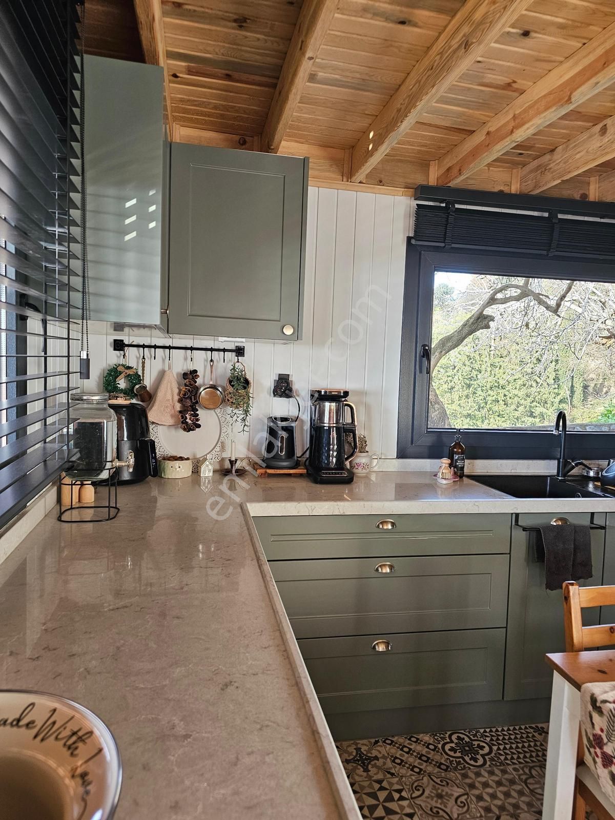 Doğanın Kalbinde Müstakil Eşyalı Villa - Görsel 18