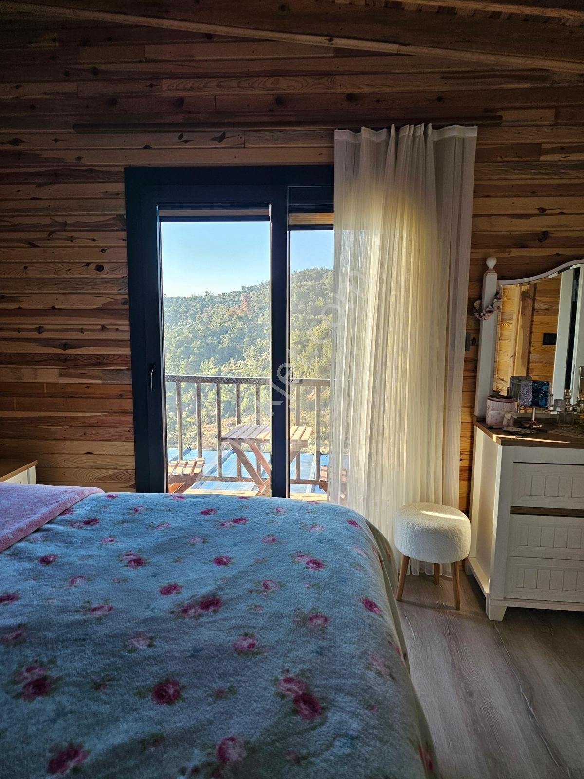 Doğanın Kalbinde Müstakil Eşyalı Villa - Görsel 12