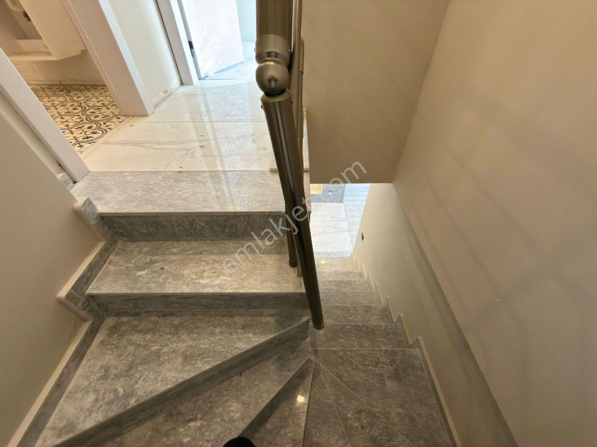 Yükselden Altınkumda Ultra Lüks Geniş Yerden Isıtmalı 2+1 Dublex - Görsel 18