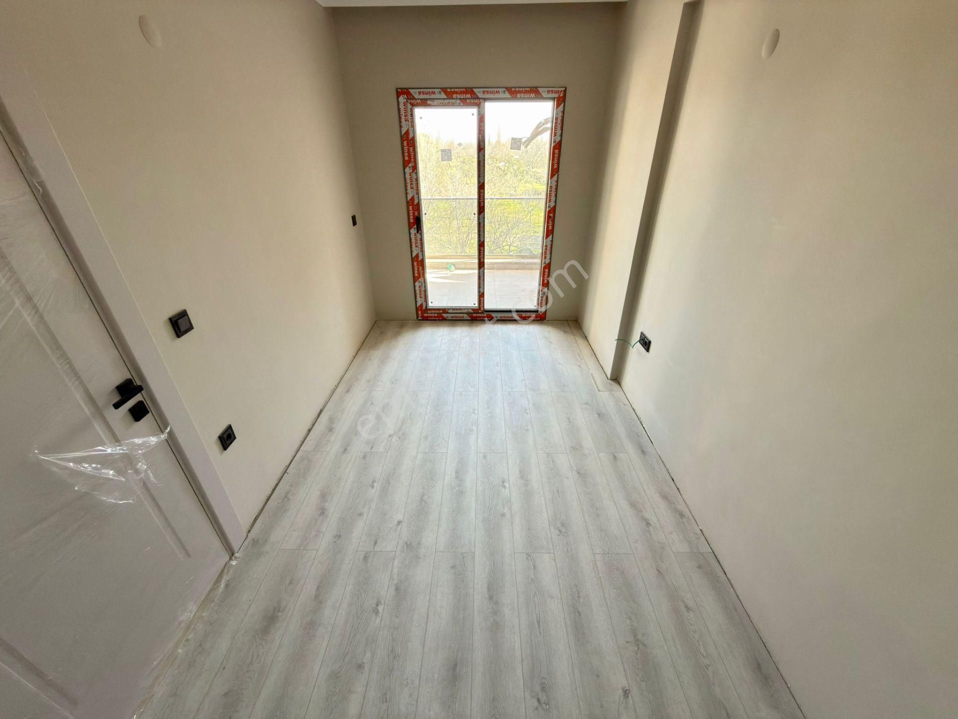 Yükselden Altınkumda Ultra Lüks Geniş Yerden Isıtmalı 2+1 Dublex - Görsel 13