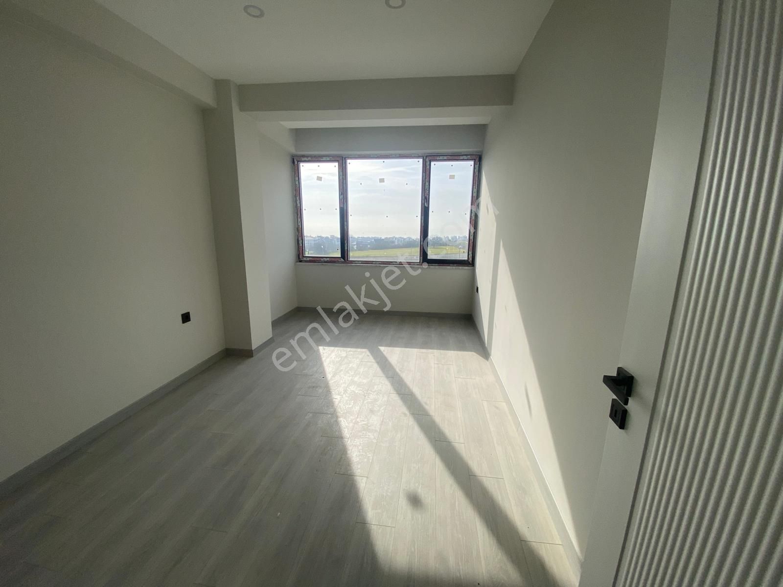 Ak Auto Gayrimenkul'den Süleymanpaşa Atatürk Mah Güzel Konumda 2+0 Satılık Daire - Görsel 2