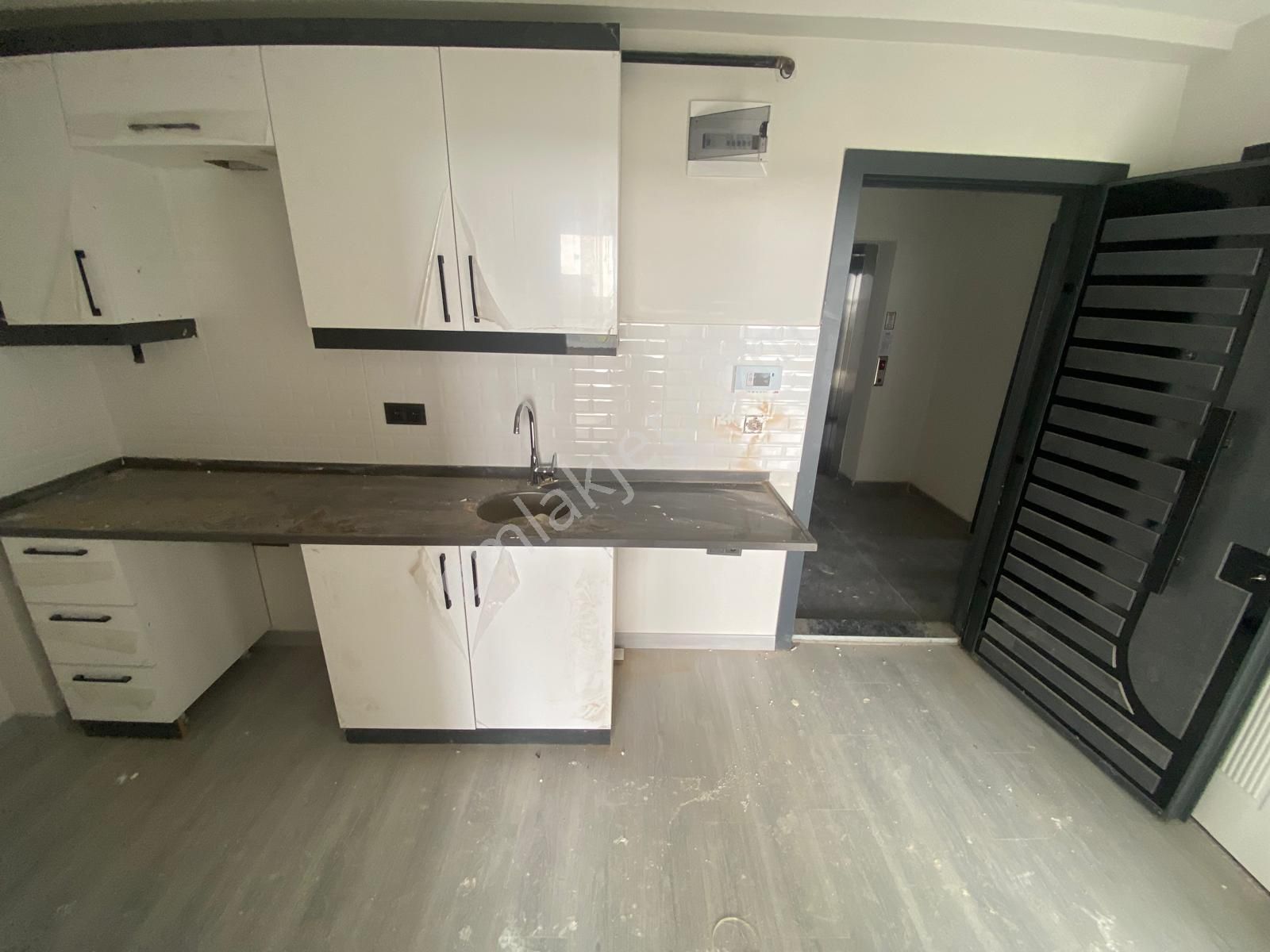 Ak Auto Gayrimenkul'den Süleymanpaşa Atatürk Mah Güzel Konumda 2+0 Satılık Daire - Görsel 13