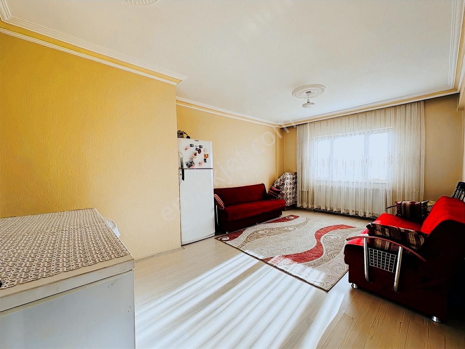 Erenler Mh Hasköy Sit'de Satılık Arakat 4+1 Bakımlı Geniş Daire