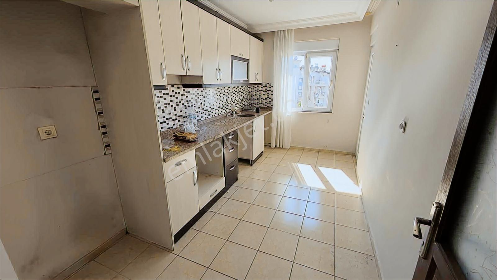 Kültürde 2+1 Ayrı Mutfak Eşyasız Kiralık - Görsel 3