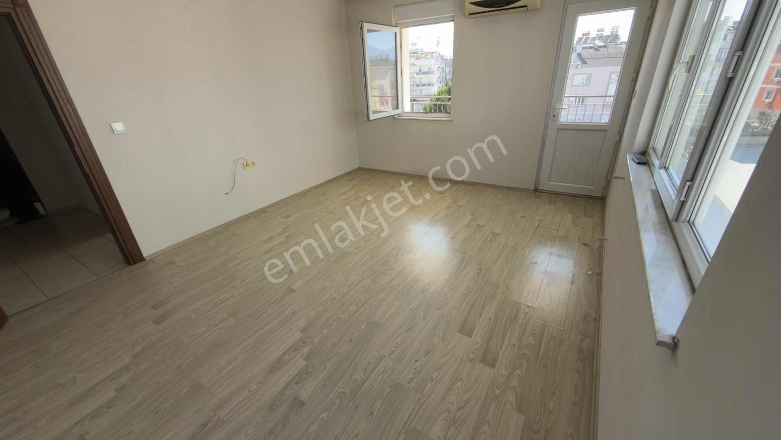 Kültürde 2+1 Ayrı Mutfak Eşyasız Kiralık - Görsel 15