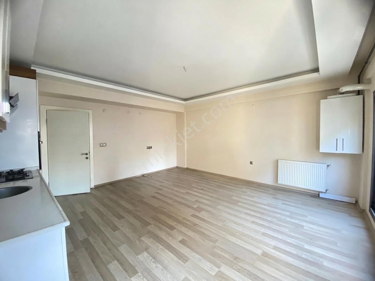 İzmir Bornova Küçükpark Yakını Kiralık Geniş 2+1 - Görsel 8