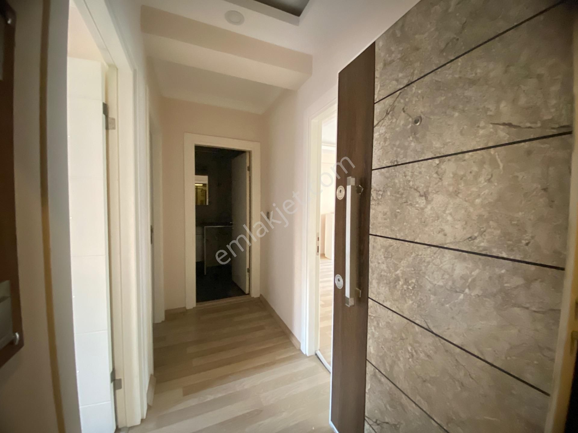 İzmir Bornova Küçükpark Yakını Kiralık Geniş 2+1 - Görsel 12