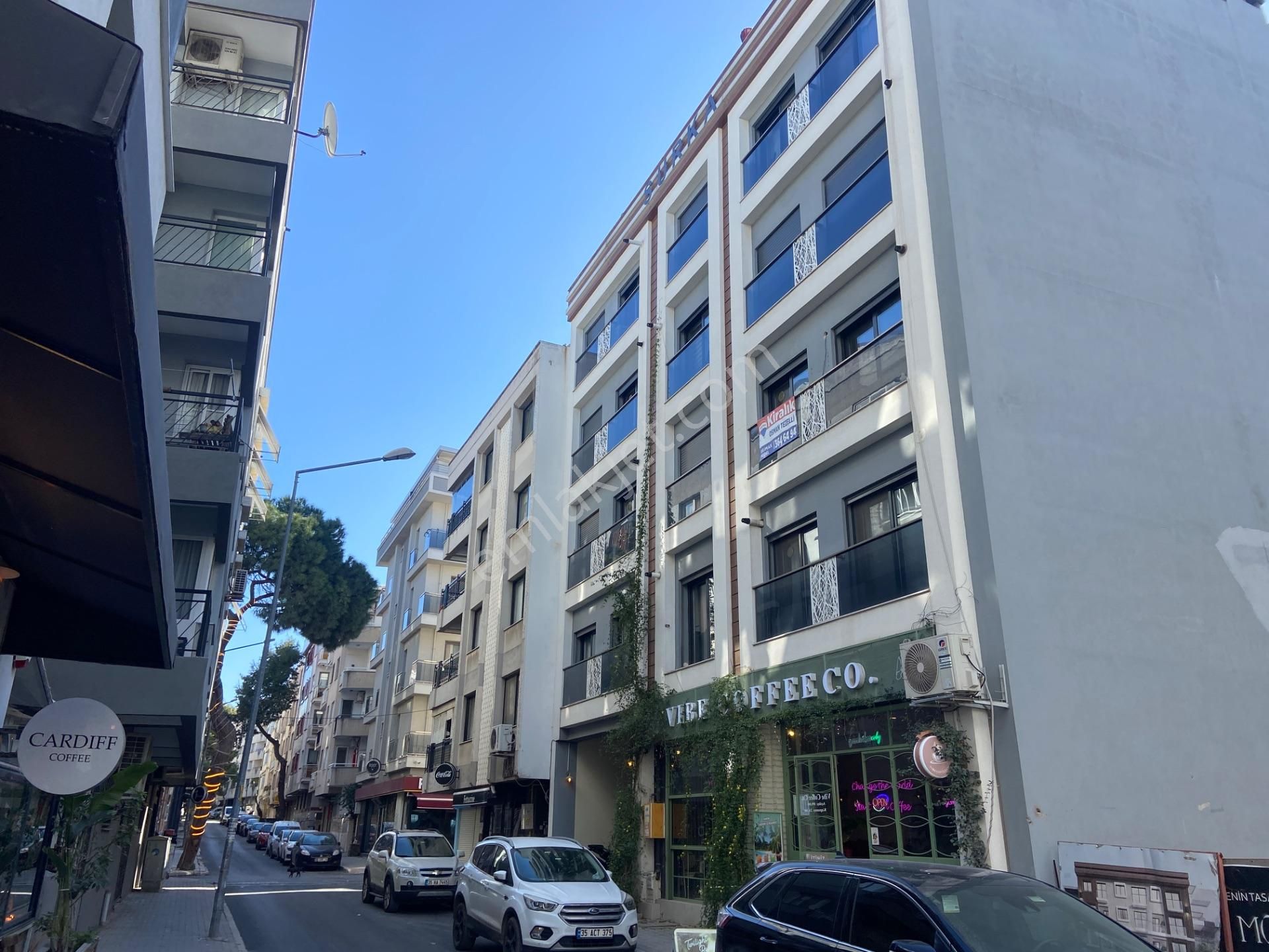 İzmir Bornova Küçükpark Yakını Kiralık Geniş 2+1 - Görsel 2