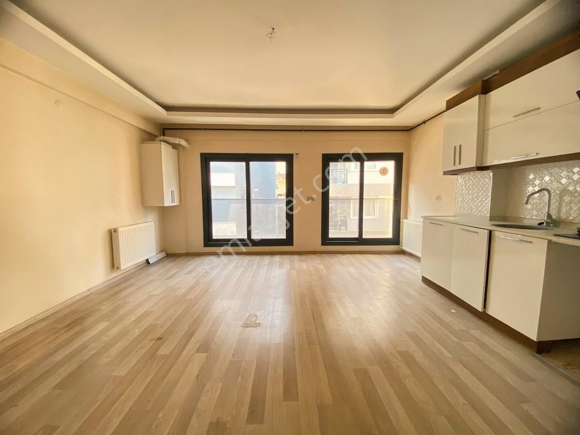 İzmir Bornova Küçükpark Yakını Kiralık Geniş 2+1 - Görsel 4