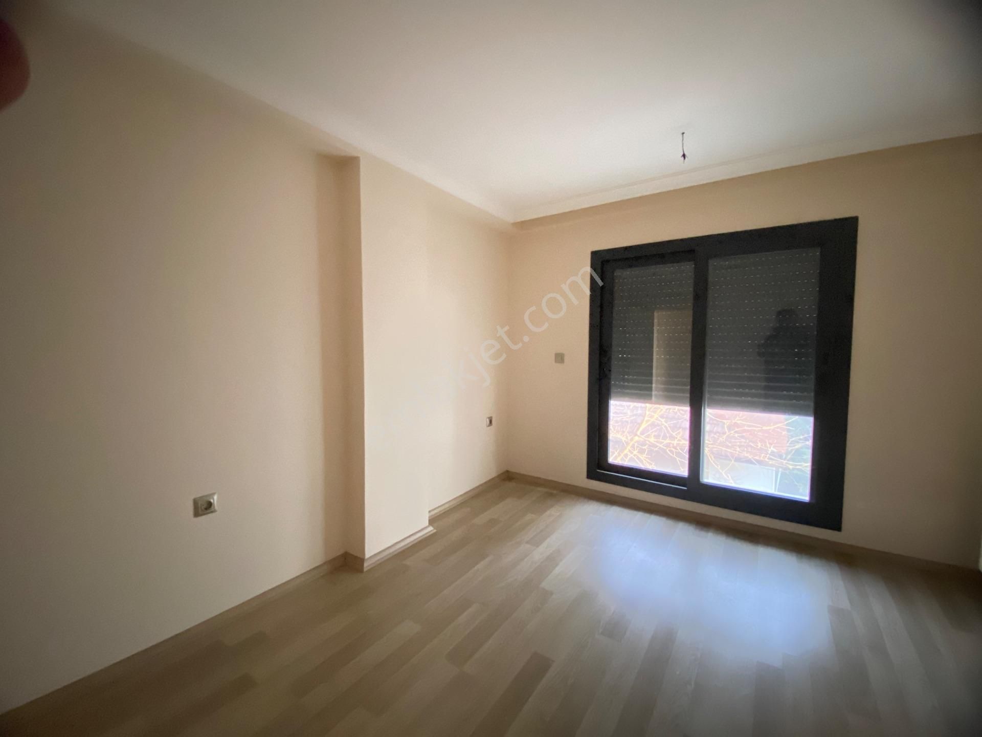 İzmir Bornova Küçükpark Yakını Kiralık Geniş 2+1 - Görsel 24