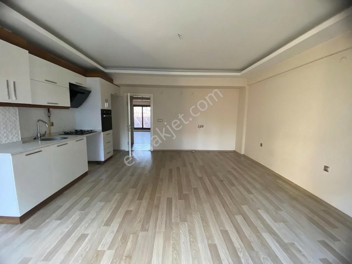 İzmir Bornova Küçükpark Yakını Kiralık Geniş 2+1 - Görsel 5
