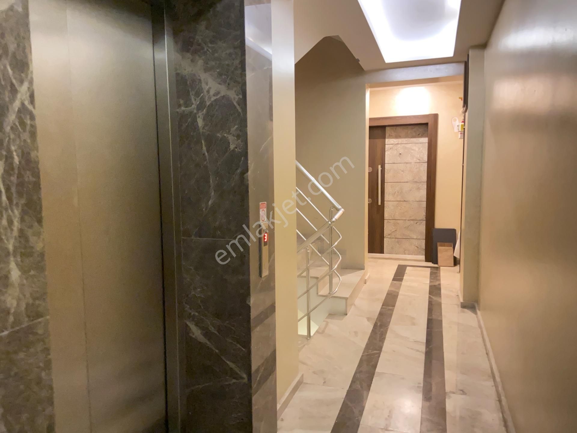 İzmir Bornova Küçükpark Yakını Kiralık Geniş 2+1 - Görsel 26