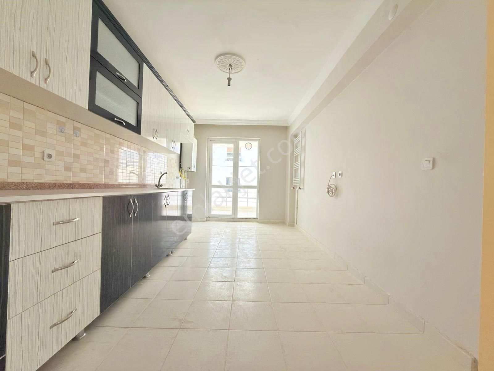 Bu Fiyata Daire Kalmadı !!!ara Kat Kuruş Masrafsız 3+1 Fırsatıı - Görsel 2