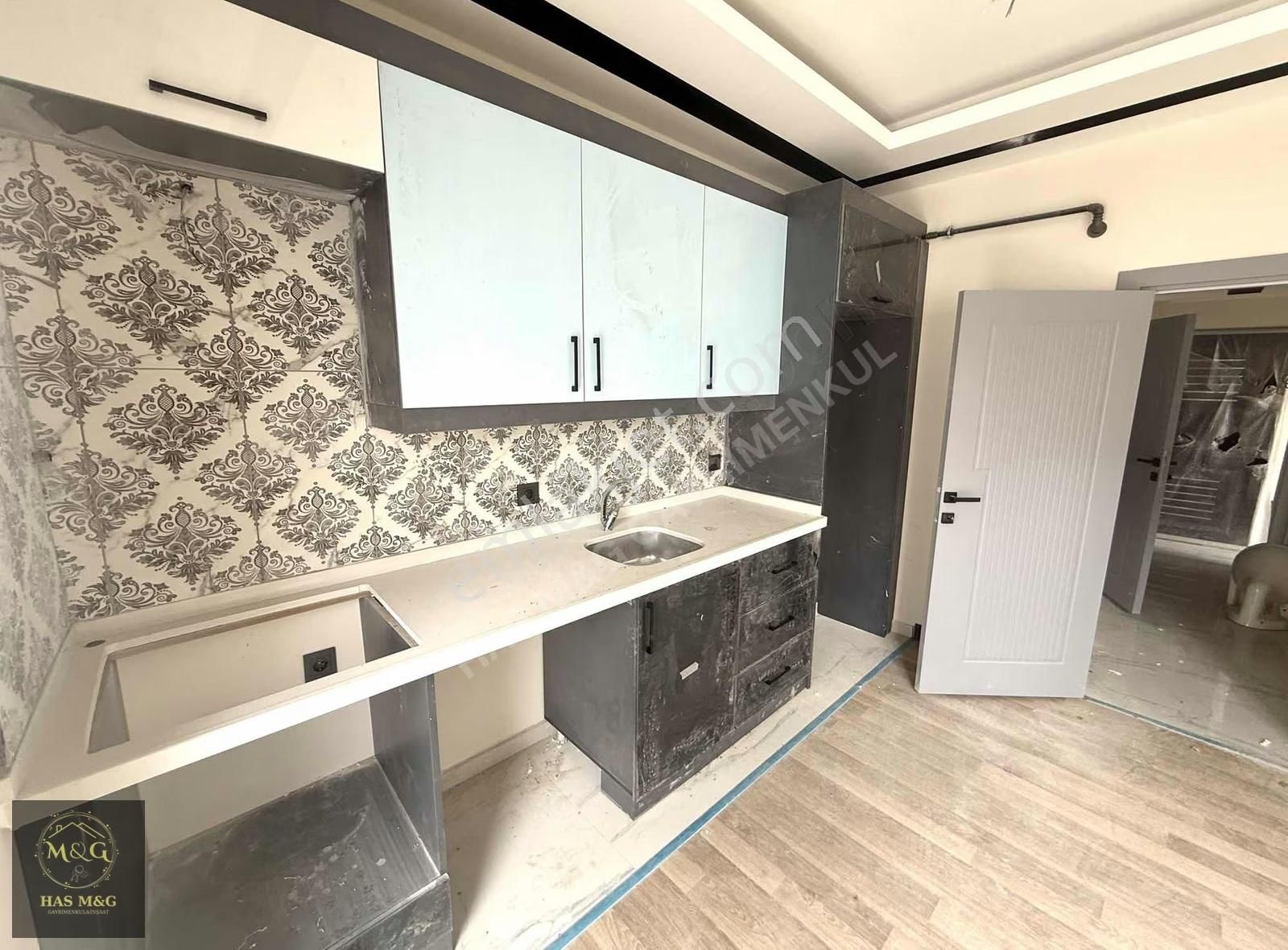 Ana Cadde Dibinde Butik Site İçerisinde 1+1 Daıre - Görsel 4