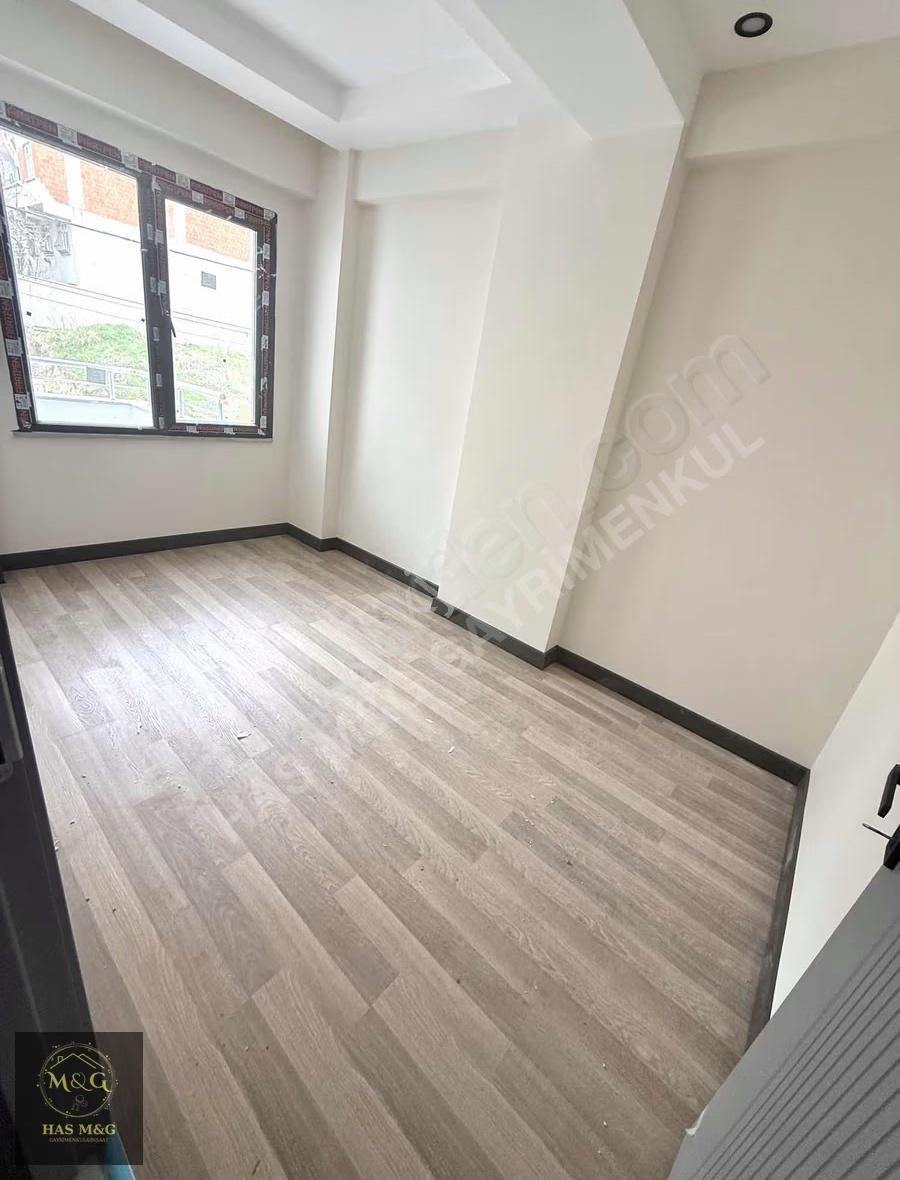 Ana Cadde Dibinde Butik Site İçerisinde 1+1 Daıre - Görsel 2