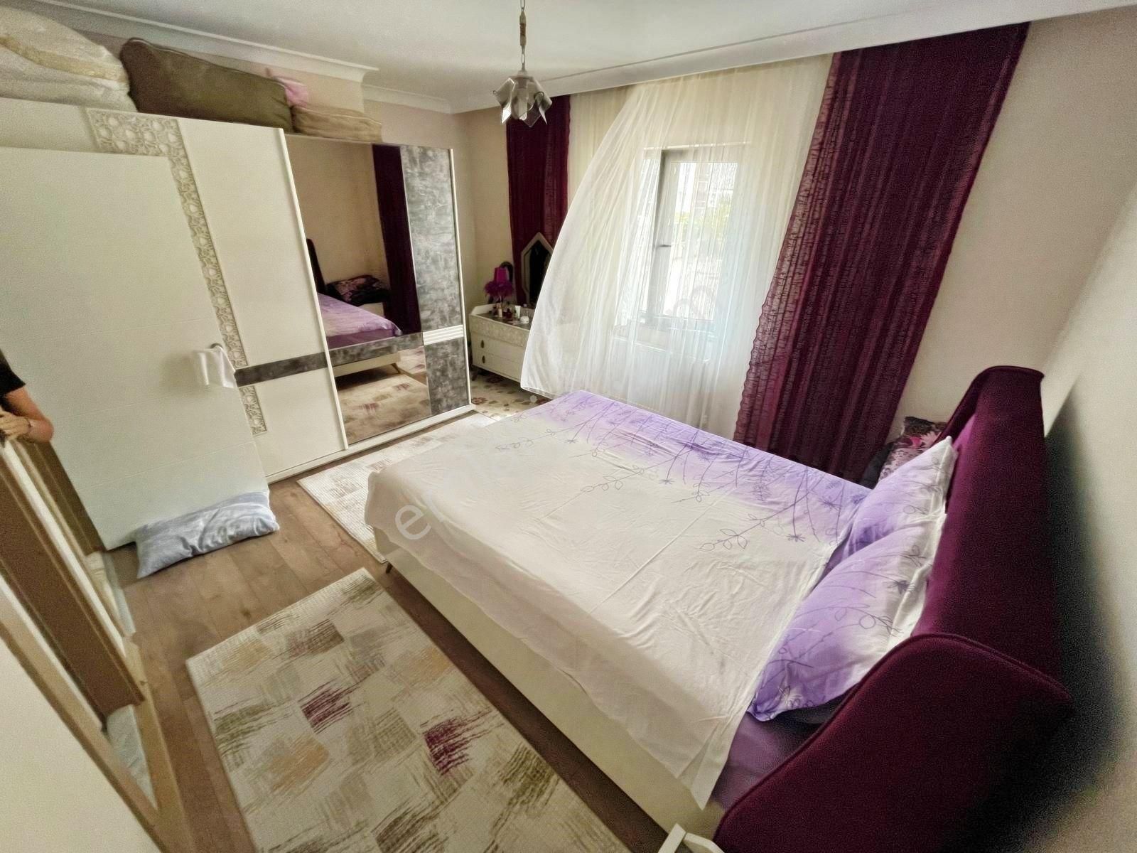 Menderes'te Daha Genşi Yok-7/24 Güvenlkli Sitede 150m2 3.5+1 - Görsel 21