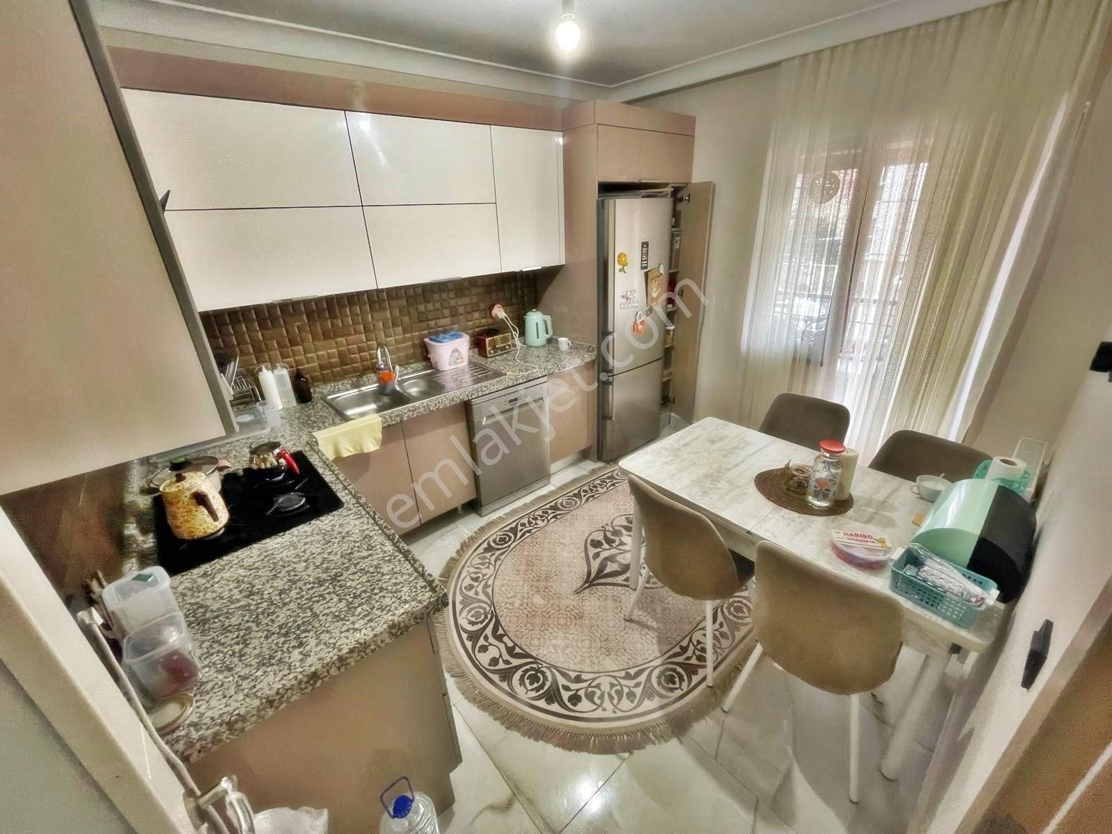 Menderes'te Daha Genşi Yok-7/24 Güvenlkli Sitede 150m2 3.5+1 - Görsel 2