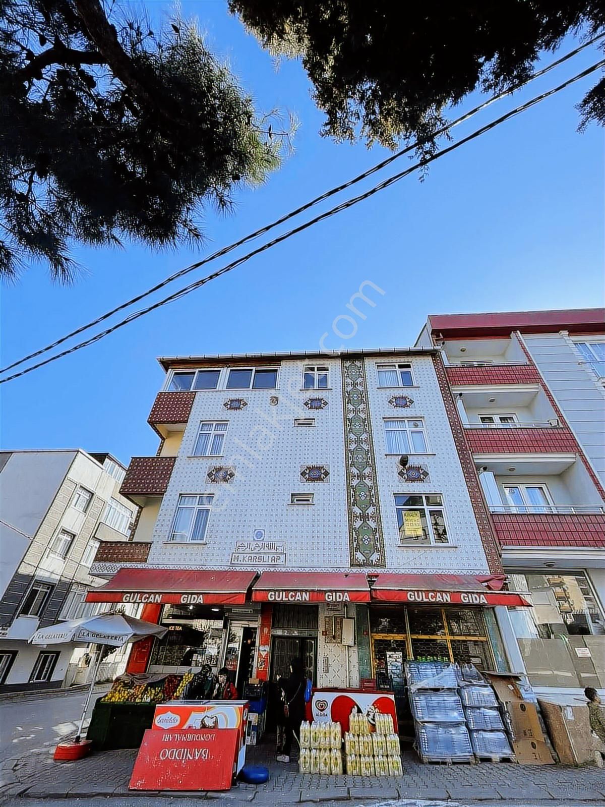 Koru Emlaktan Kiralık 1+1 70m2 Emiroğlu Ana Cadde Yakını Daire