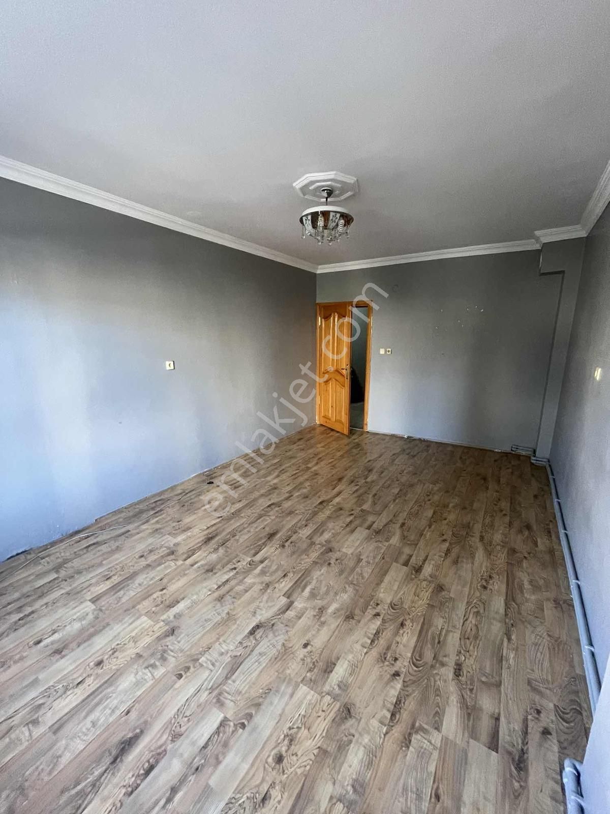 Koru Emlaktan Kiralık 1+1 70m2 Emiroğlu Ana Cadde Yakını Daire - Görsel 24