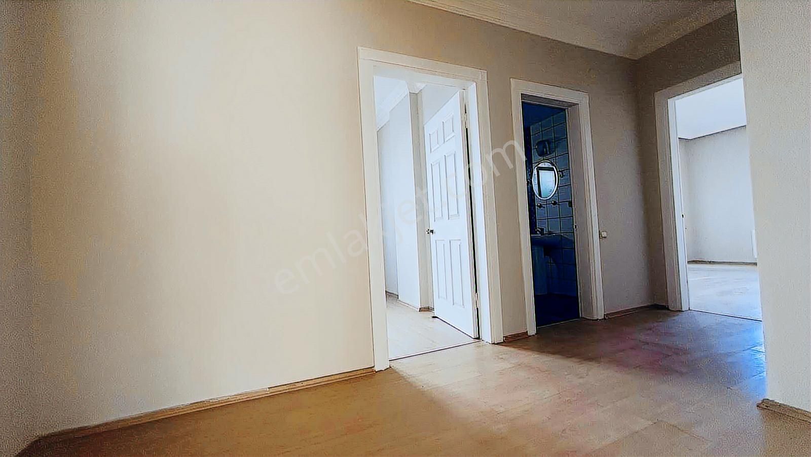 Çağlayan Mah.de Merkezi Konumda Doğalgazlı Kiralık 3+1 Daire - Görsel 3