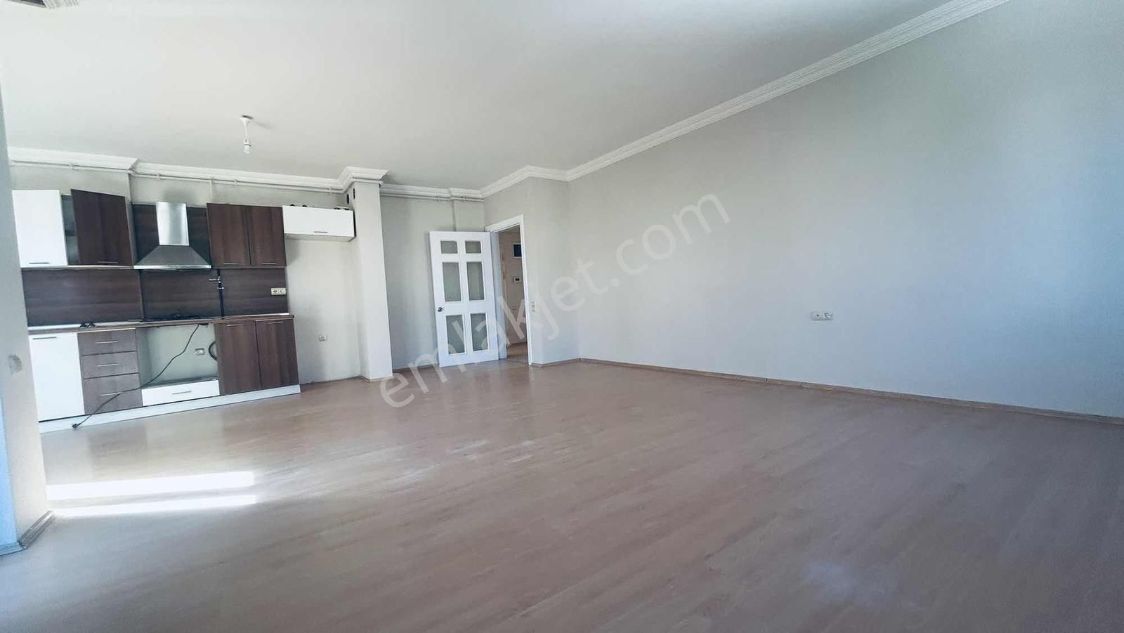 Çağlayan Mah.de Merkezi Konumda Doğalgazlı Kiralık 3+1 Daire - Görsel 23