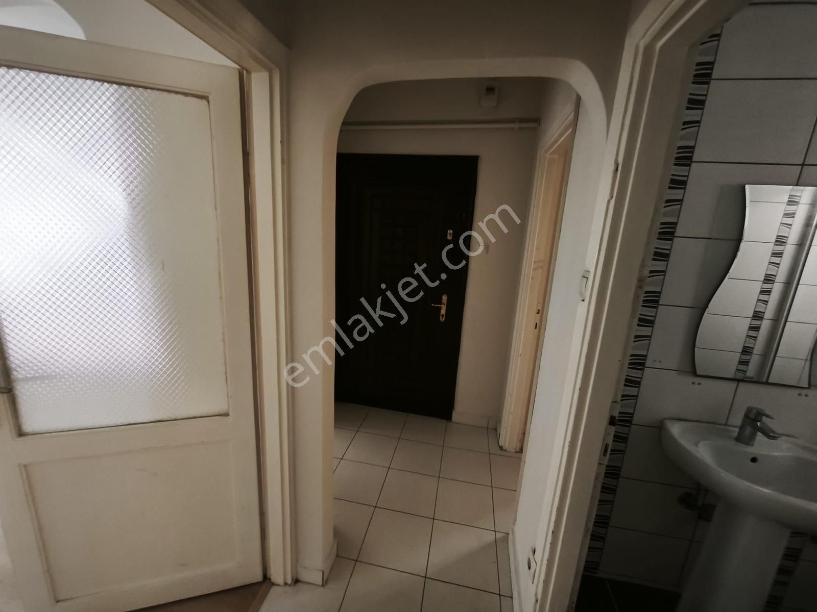 Üsküdar'ın Kalbinde Kiralık 2+1 Daire - Görsel 6