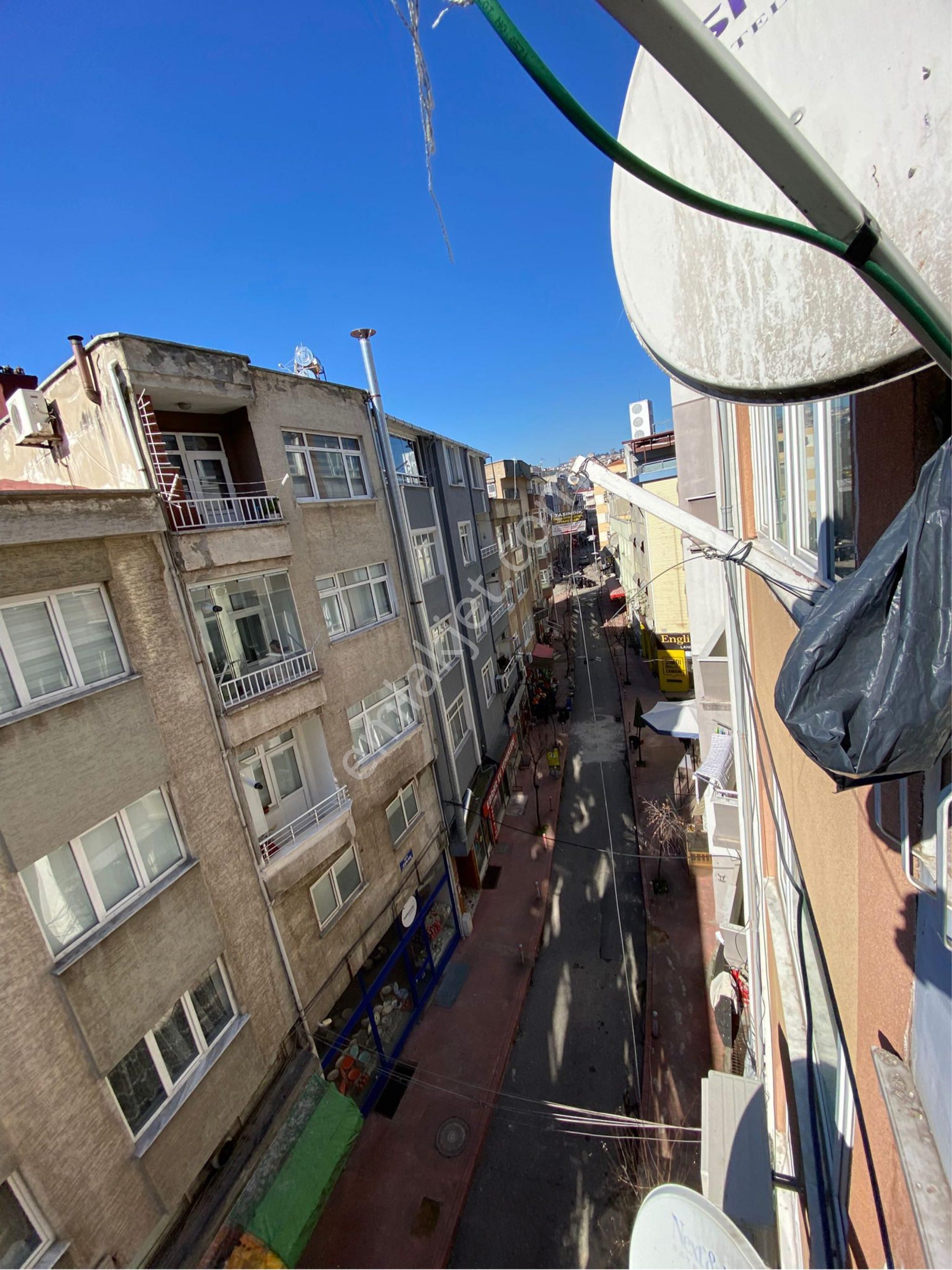 Çiftlik Mahallesi’nde İçi Temiz Satılık Daire - Görsel 15