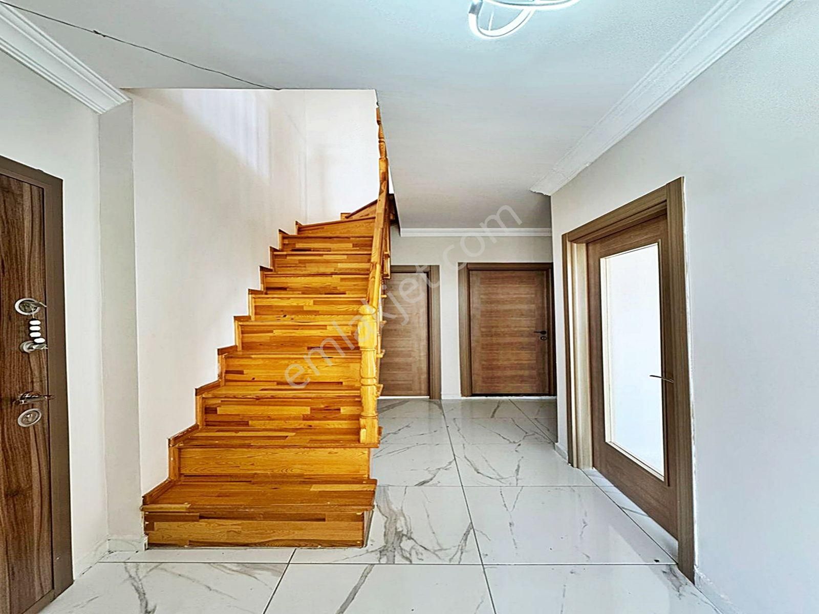 Cadde34 Yapı'dan Beylikdüzü Sahil'de 4+2 Asansörlü 3 Katlı Binada Sıfır Krediye Uygun Dubleks Daire - Görsel 5