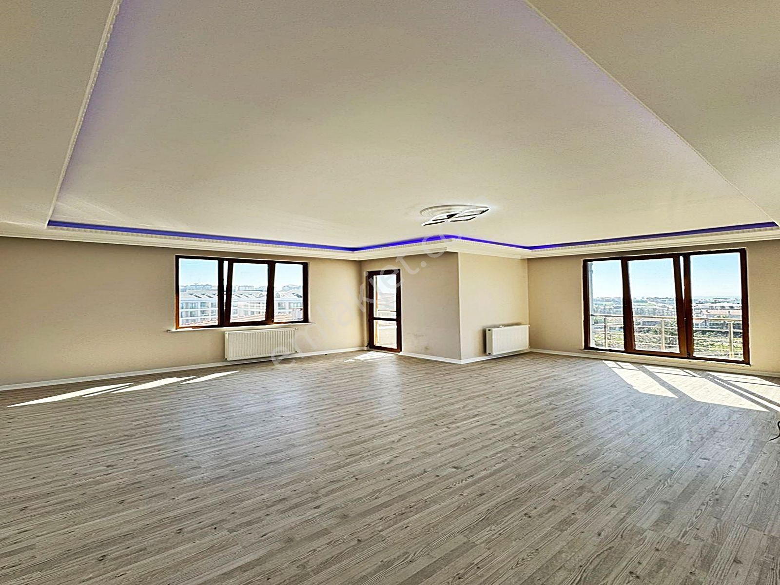 Cadde34 Yapı'dan Beylikdüzü Sahil'de 4+2 Asansörlü 3 Katlı Binada Sıfır Krediye Uygun Dubleks Daire - Görsel 4