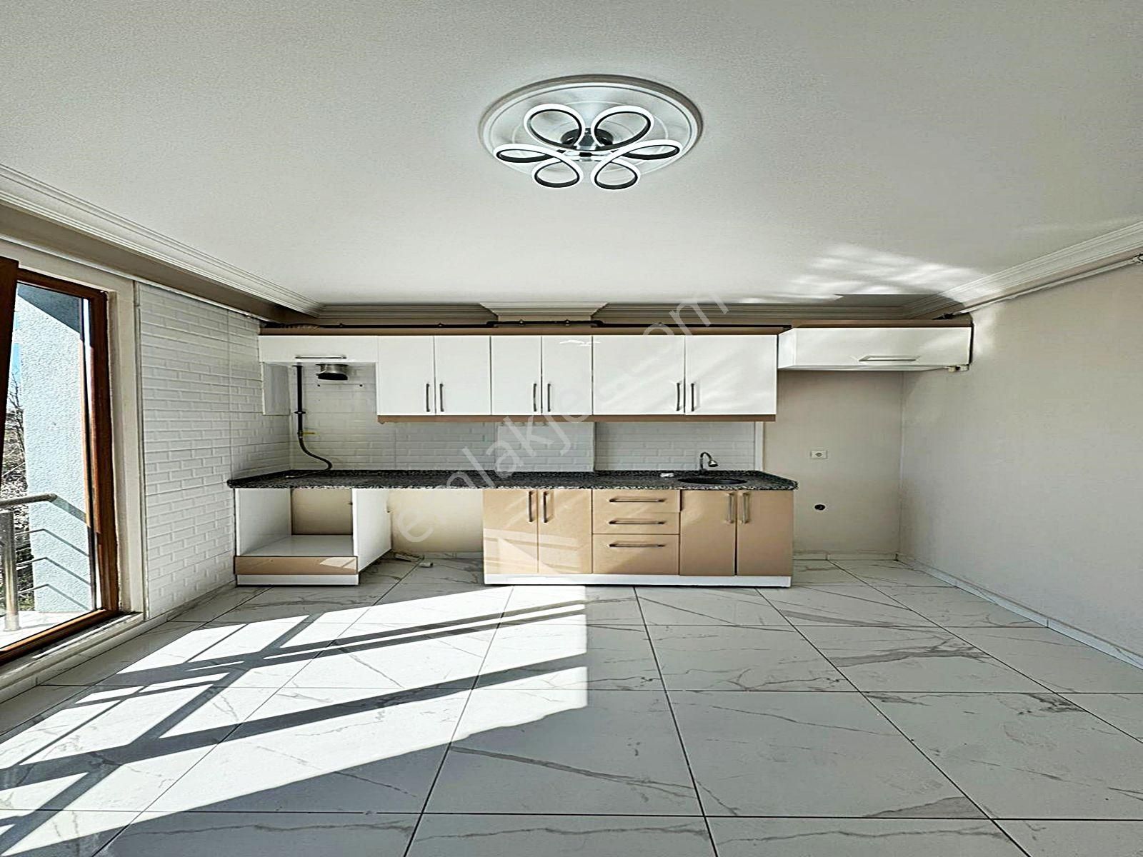 Cadde34 Yapı'dan Beylikdüzü Sahil'de 4+2 Asansörlü 3 Katlı Binada Sıfır Krediye Uygun Dubleks Daire - Görsel 19