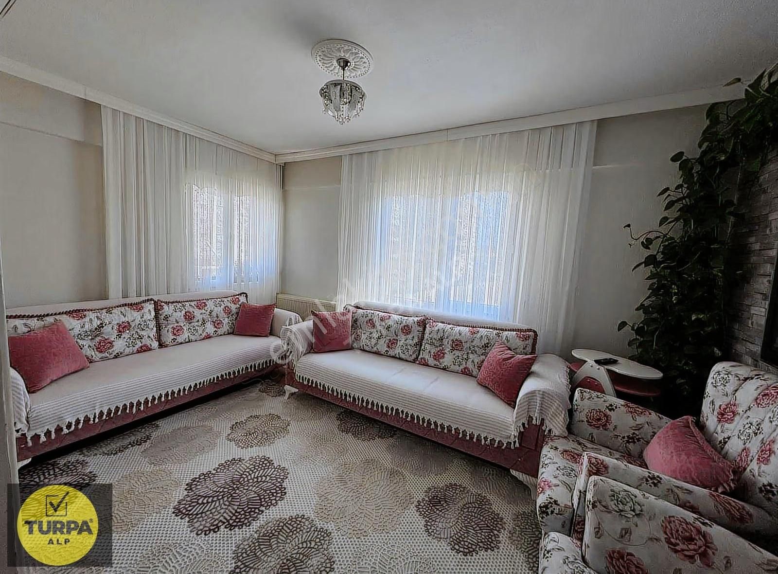 Irmak Mahallesinde Köşe Konumda 3+1 Satılık Daire - Görsel 4