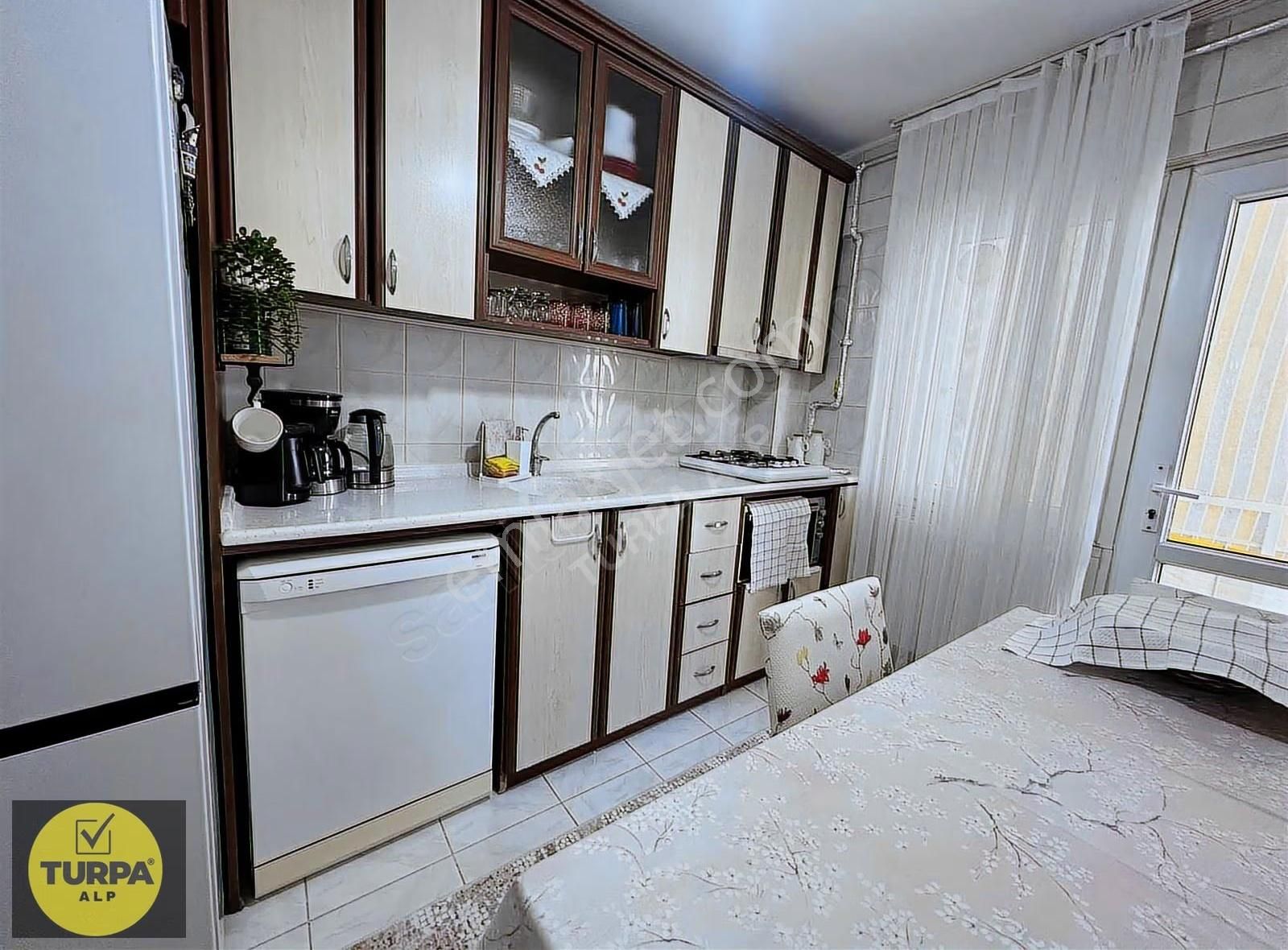 Irmak Mahallesinde Köşe Konumda 3+1 Satılık Daire - Görsel 9