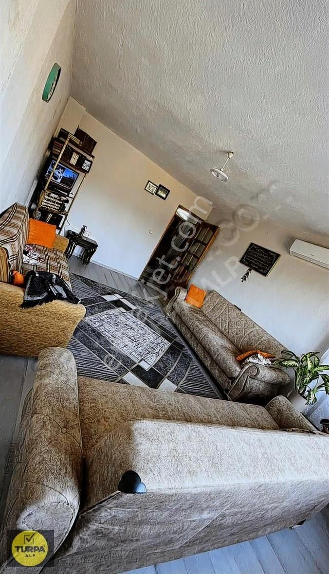 Fırsat 2 Katlı Mustakil Ev Ve Arsası - Görsel 3