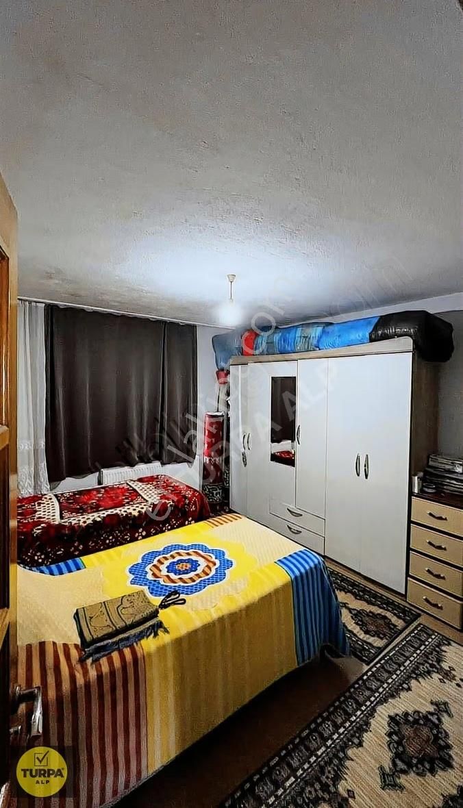 Fırsat 2 Katlı Mustakil Ev Ve Arsası - Görsel 13