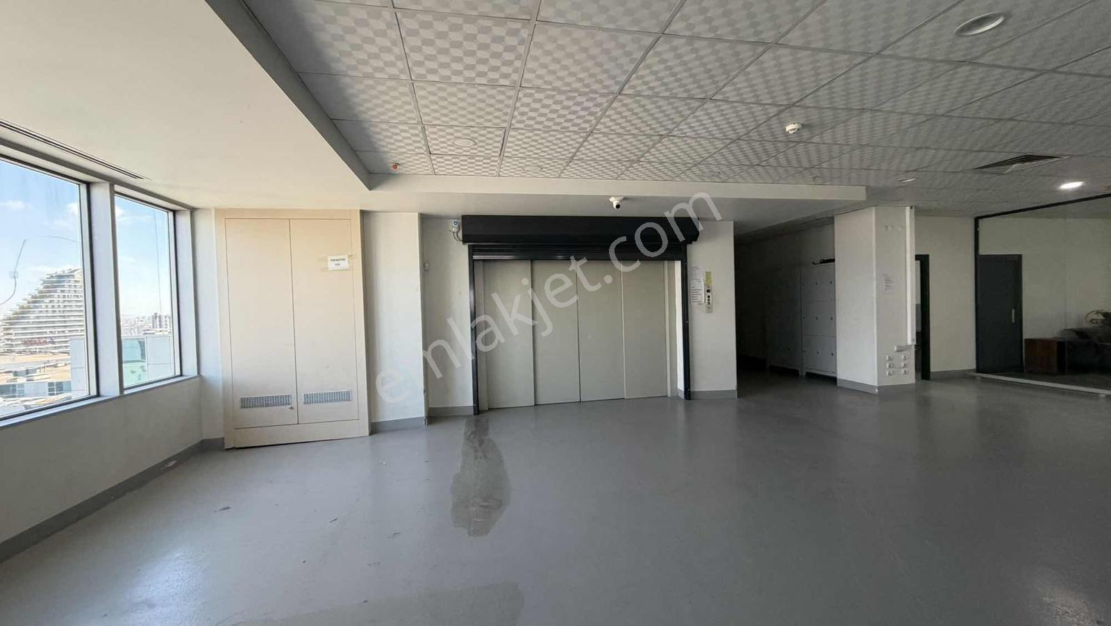 İstocta 1.000 M2 Kiralık Ofis - Görsel 28