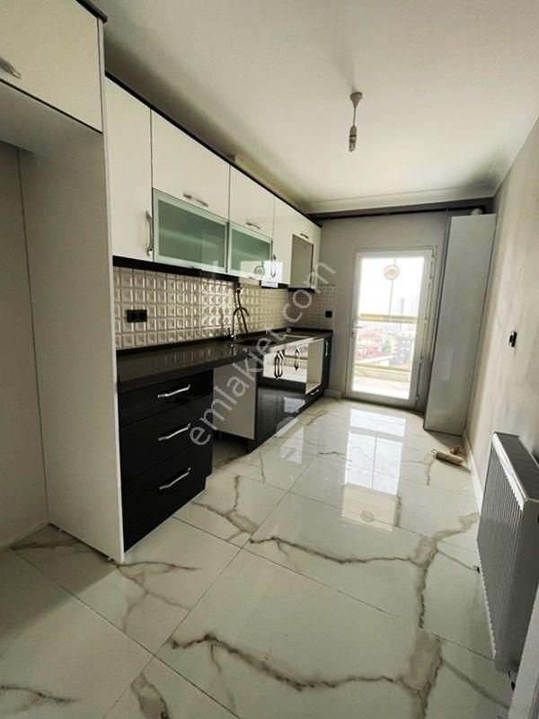 Adnan Kahveci Metroya Yürüme Arakat 3+1 İskanlı - Ebeveyn Banyolu - Görsel 15