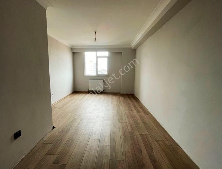 Adnan Kahveci Metroya Yürüme Arakat 3+1 İskanlı - Ebeveyn Banyolu - Görsel 11